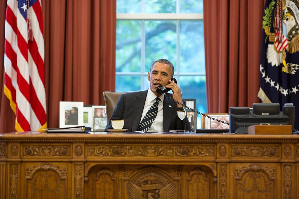 Barack Obama on the telephone with Hassan Rouhani