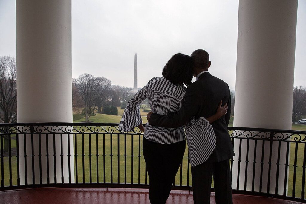 Barack and Michelle Obama on Truman Balcony 2017 01 19