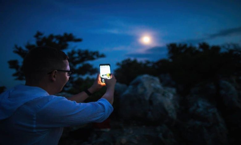 Como tirar foto da Lua com um celular Samsung